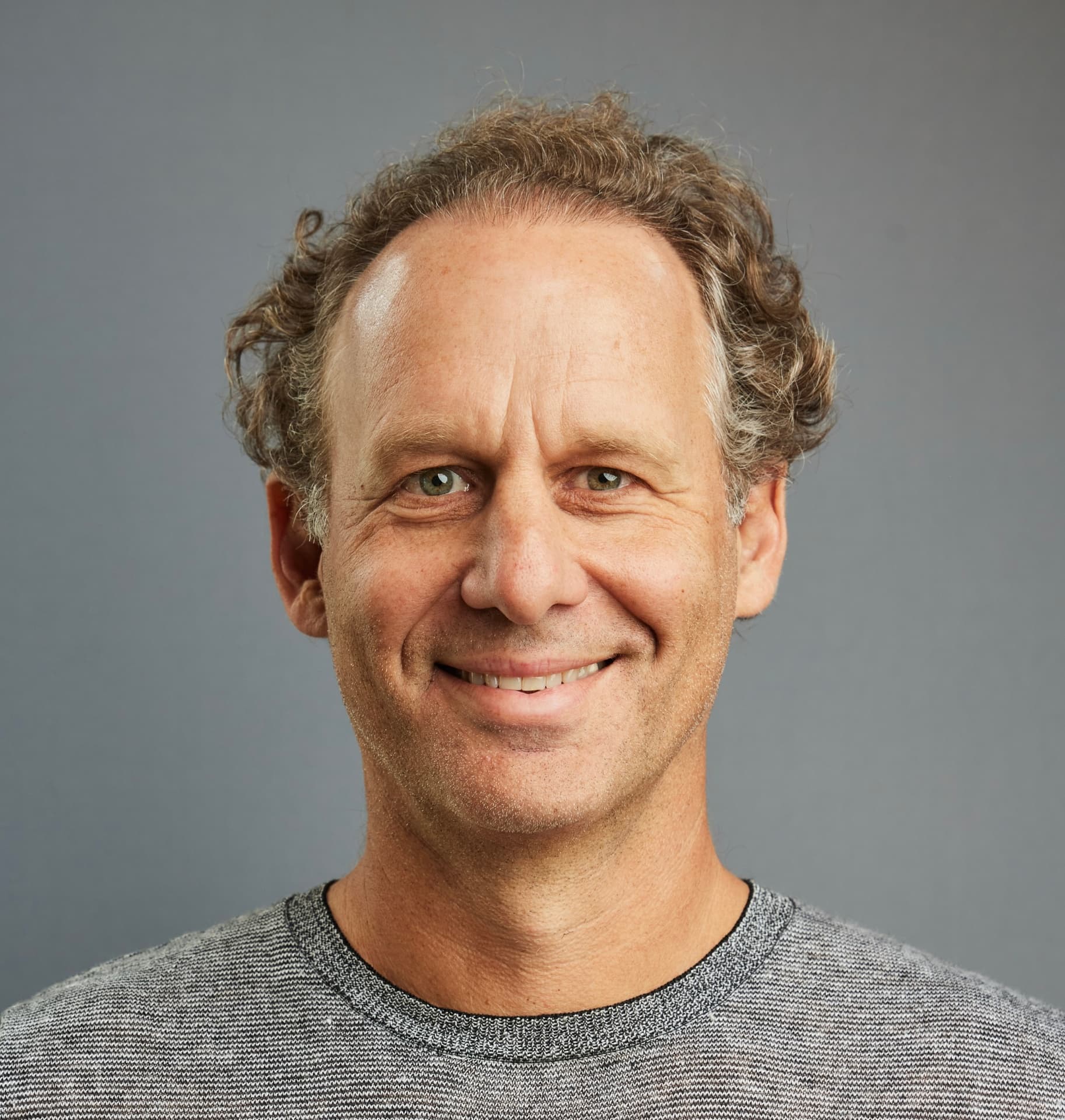 Jonathan Raymond headshot